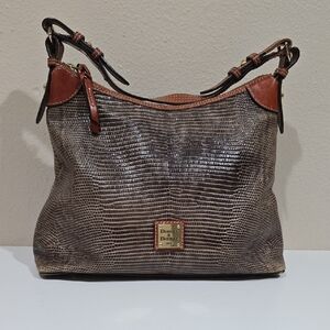 🌾Dooney & Bourke Lizard-Embossed Brown Shoulder Bag